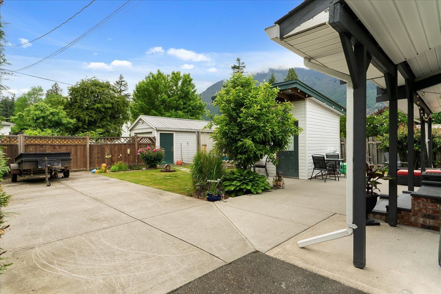 Listing Image 9