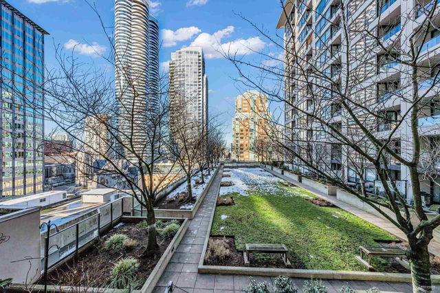 1211 - 933 Hornby Street
