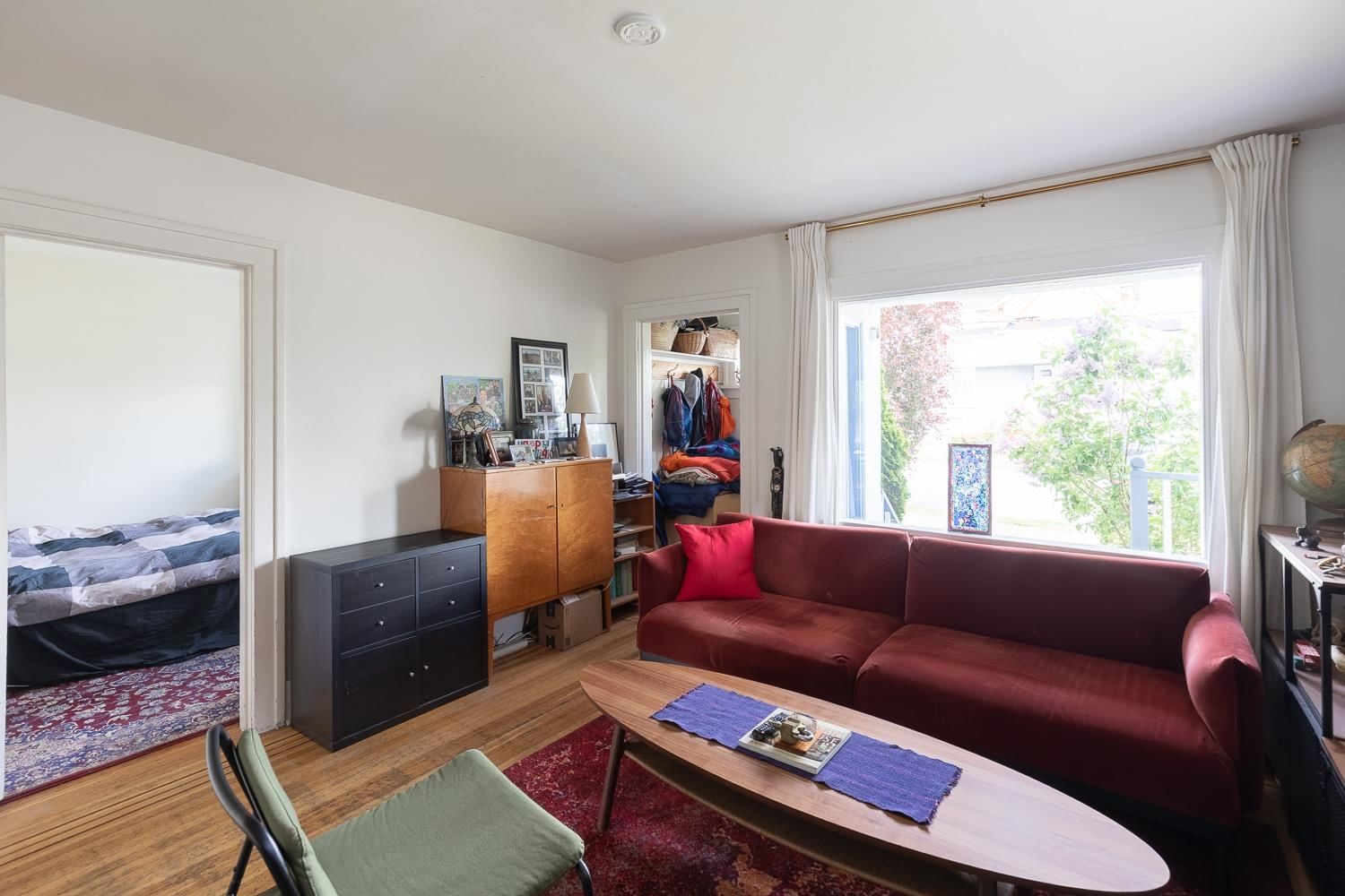 Listing Image 6