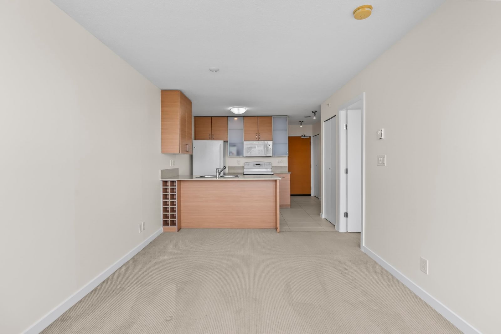 Listing Image 18