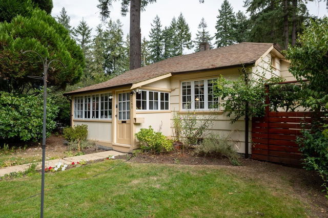 2268 Edgemont Boulevard