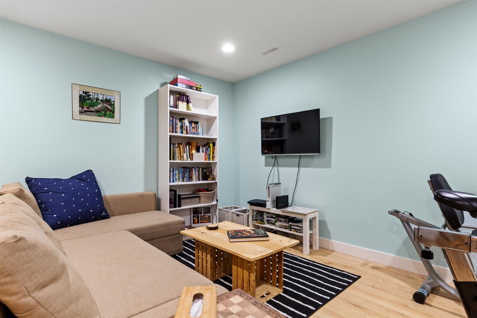 Listing Image 15