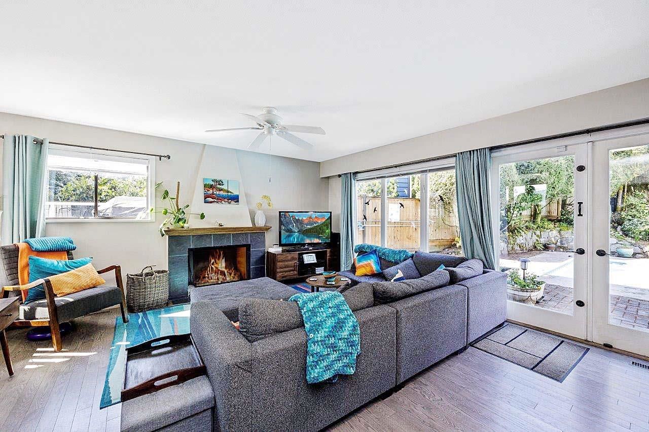 Listing Image 11
