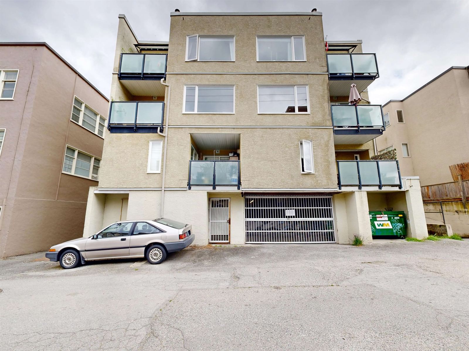 Listing Image 17