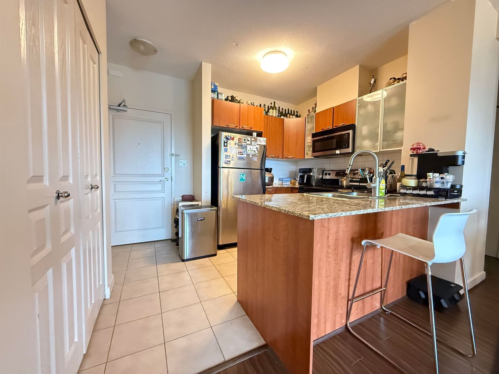 Listing Image 8