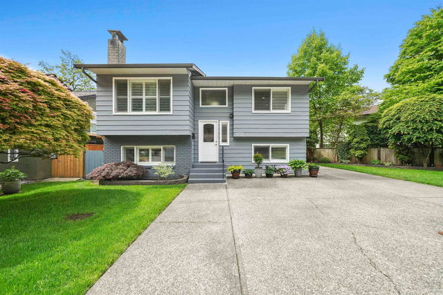 1271 Bluff Drive