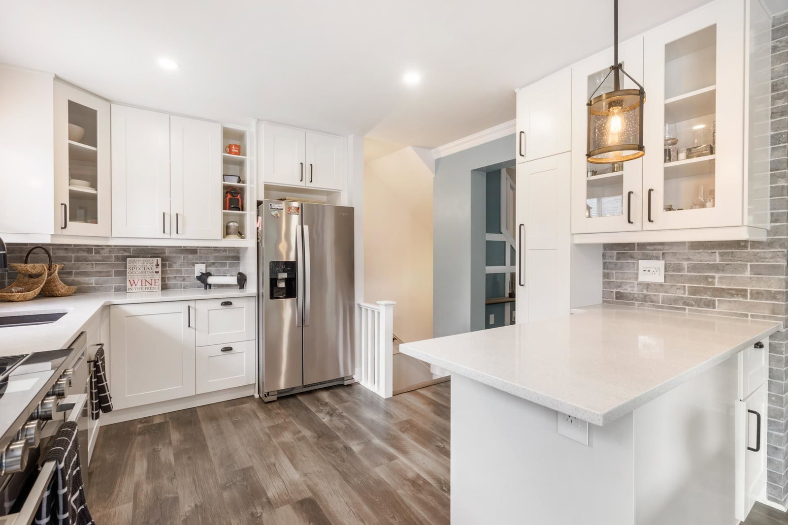 Listing Image 19