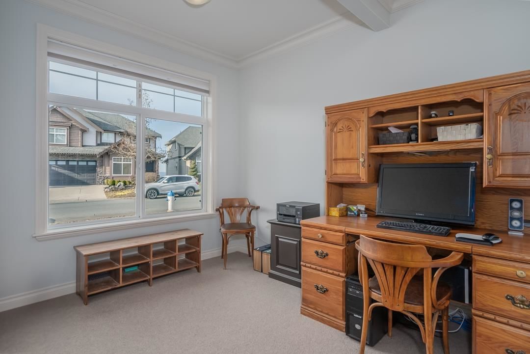 Listing Image 15