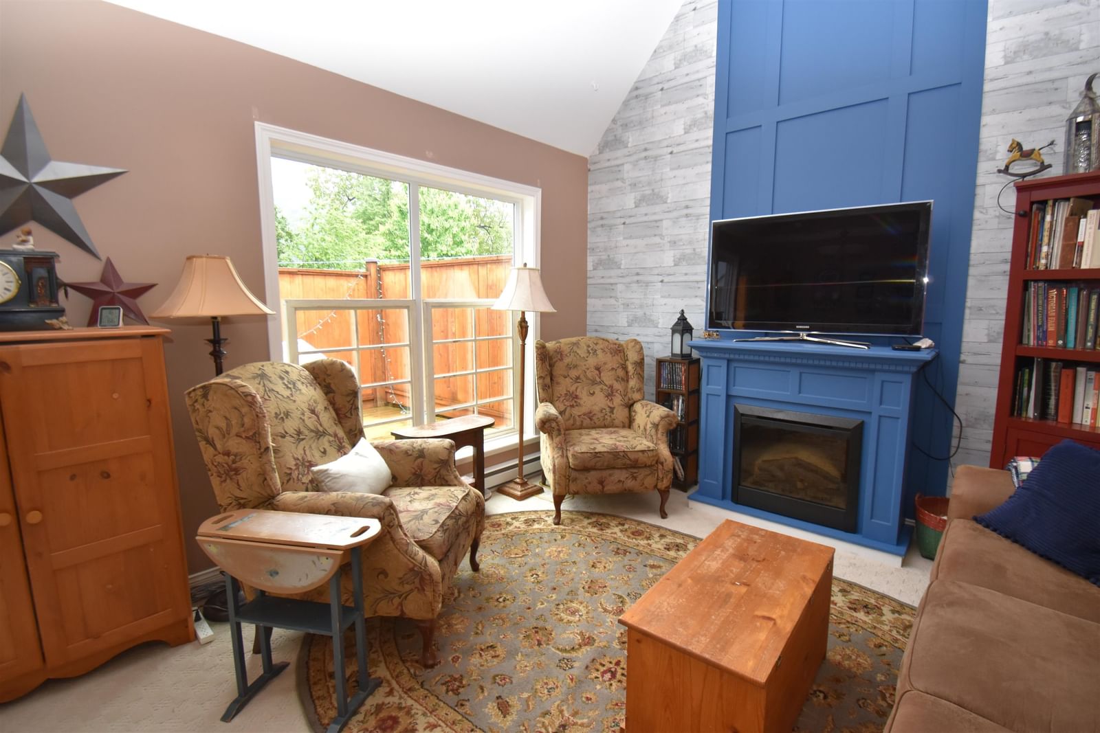 Listing Image 6