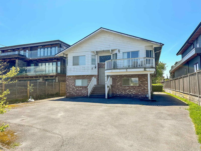 4140 River Road, Richmond, British Columbia