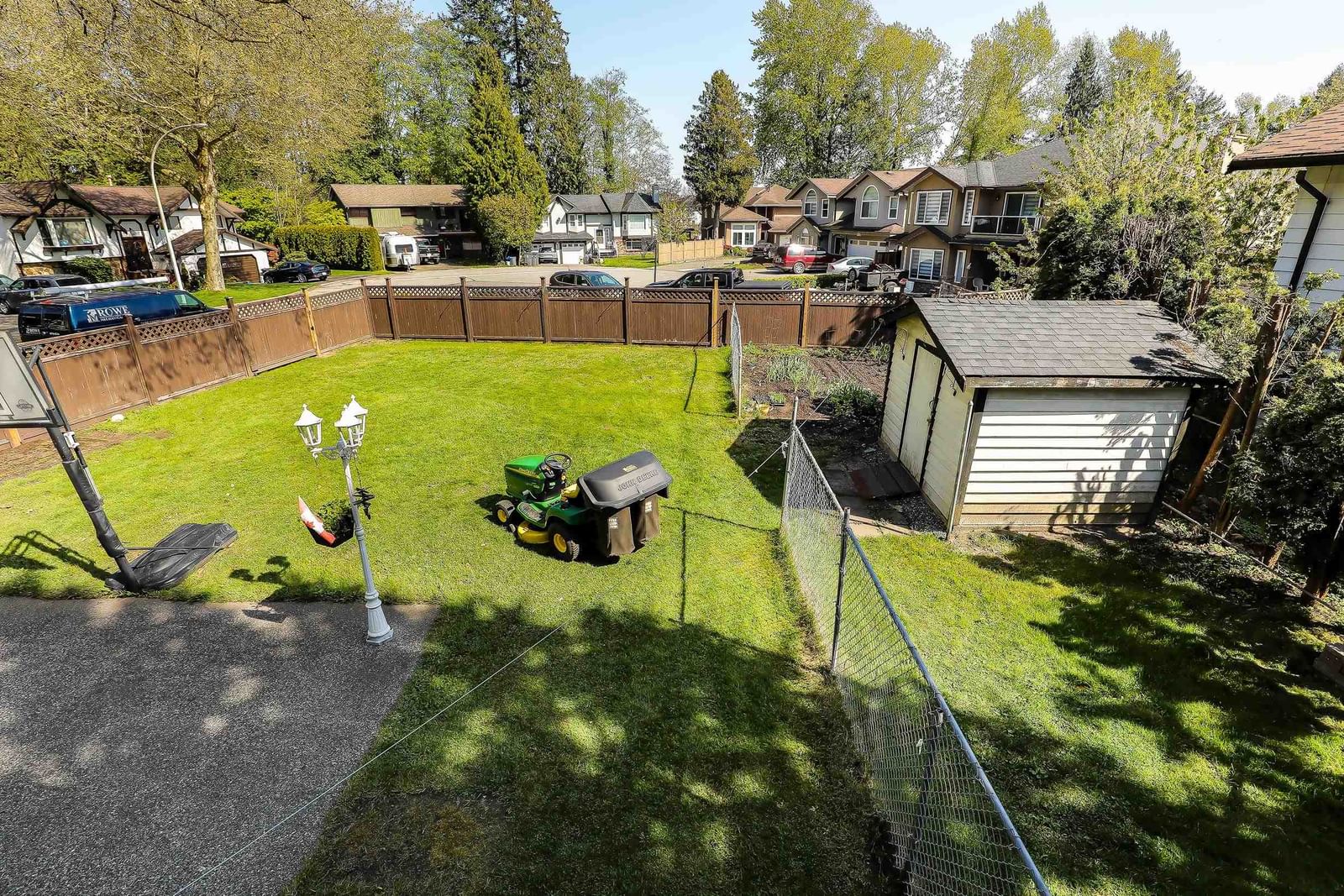 Listing Image 10