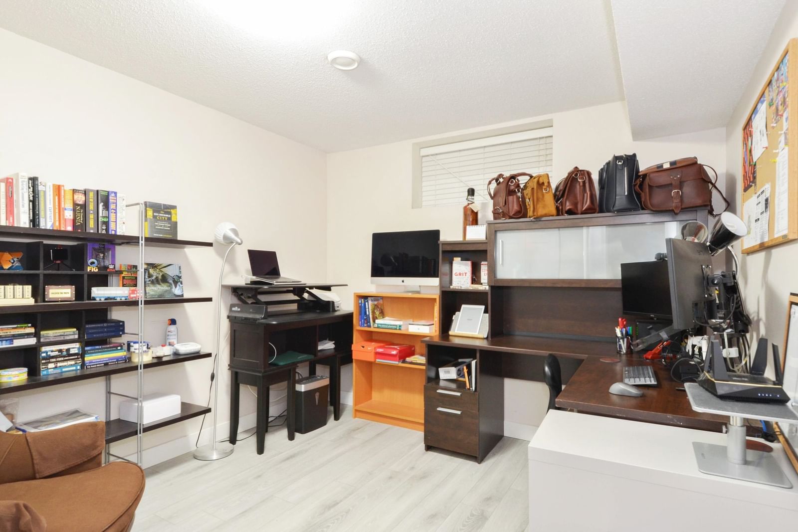 Listing Image 22