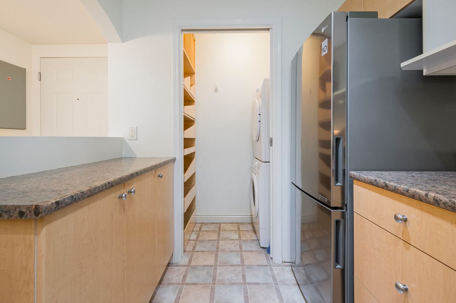 Listing Image 14