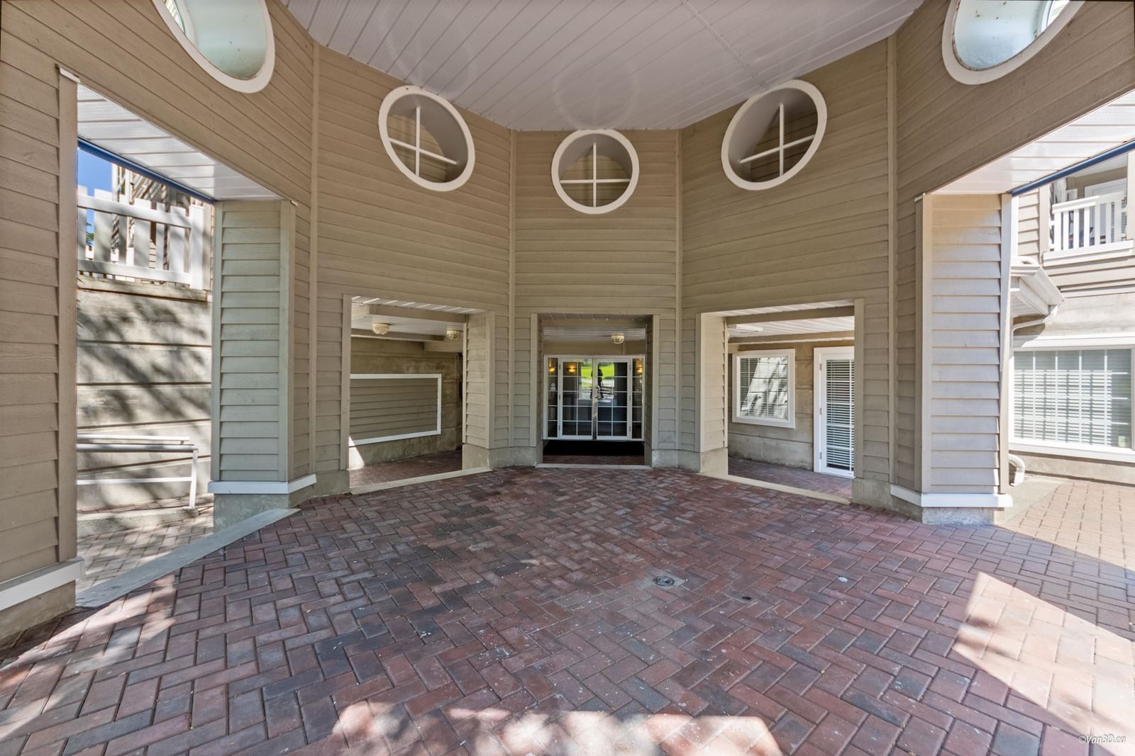 Listing Image 17