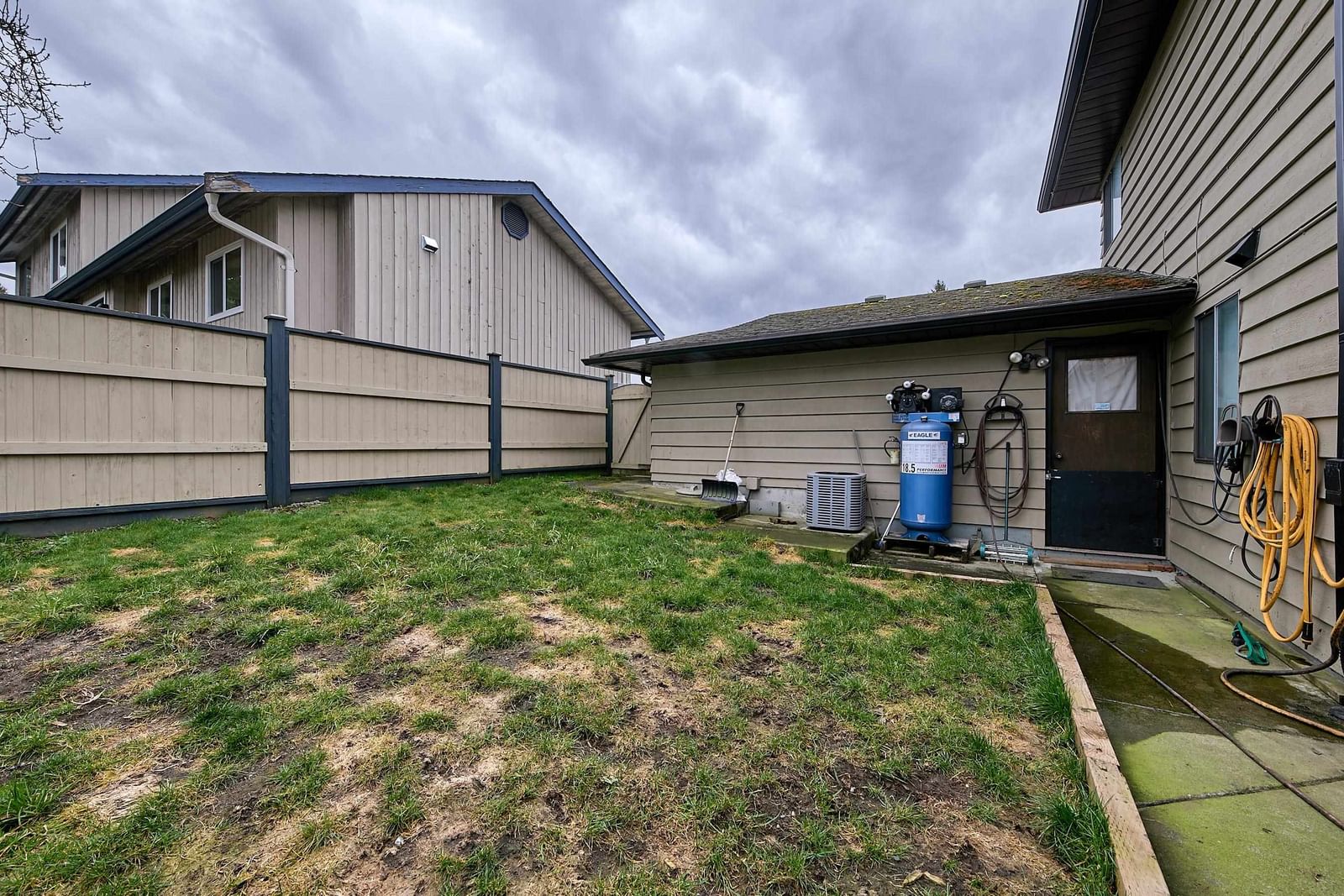 Listing Image 28