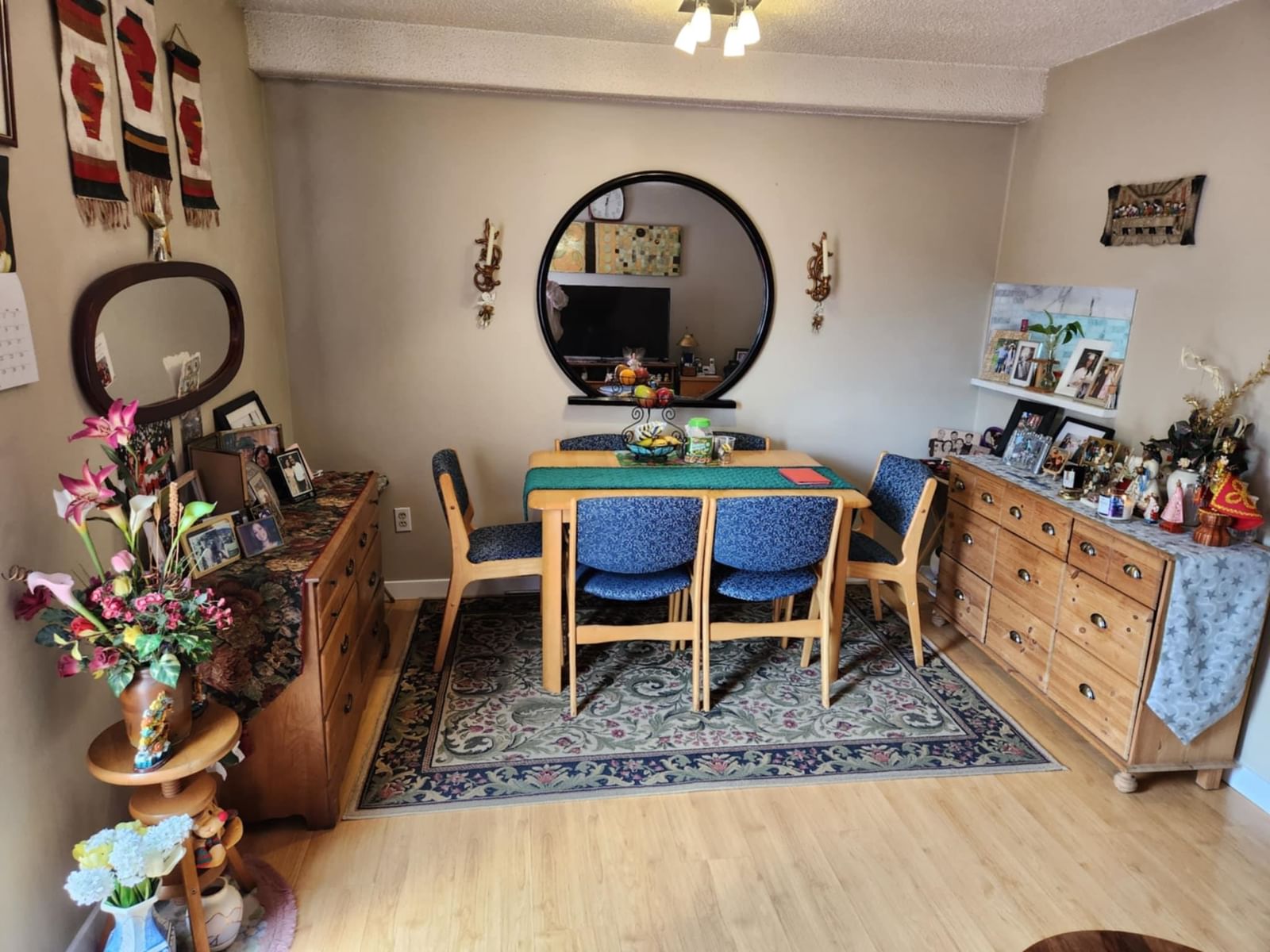 Listing Image 5