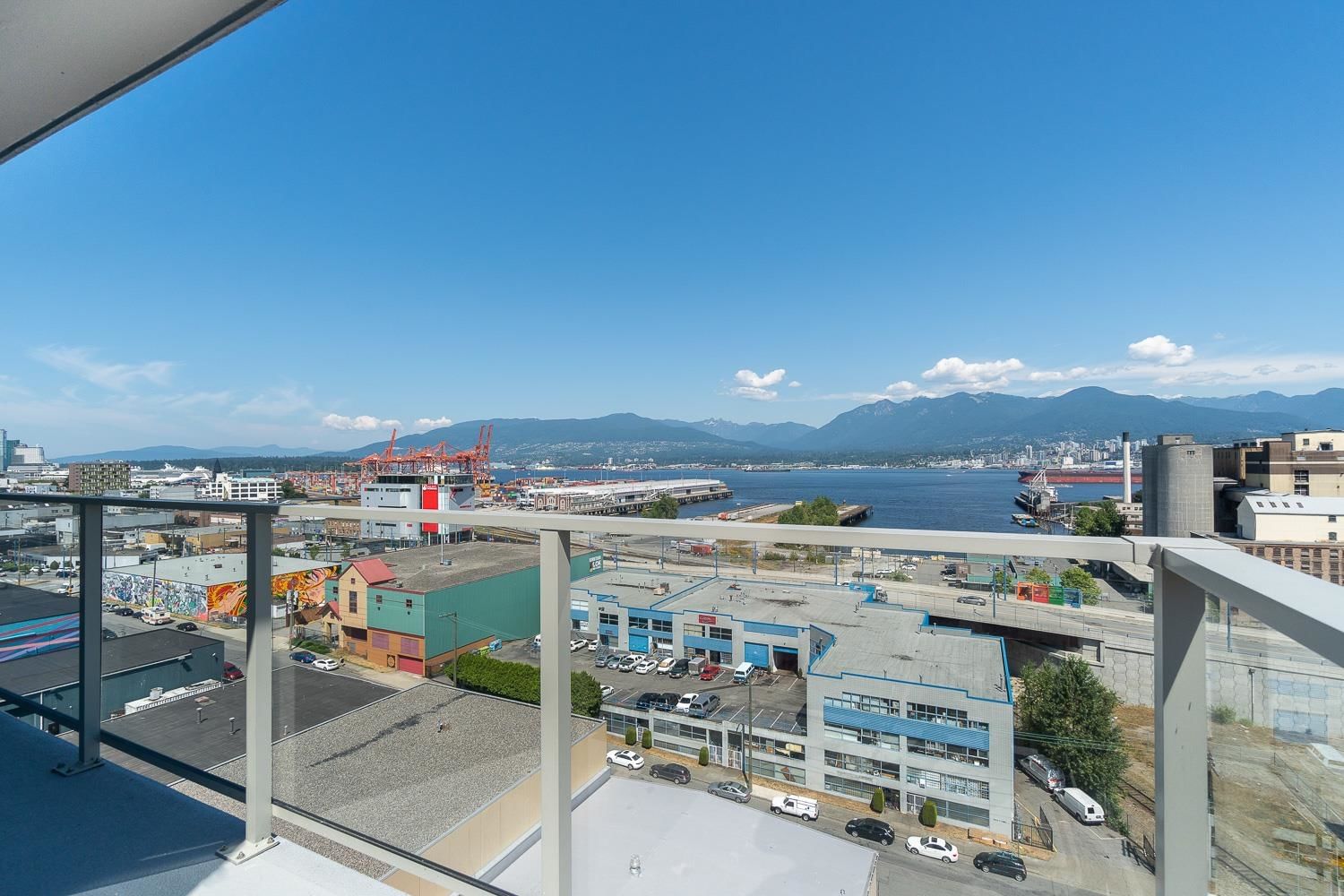 Listing Image 8