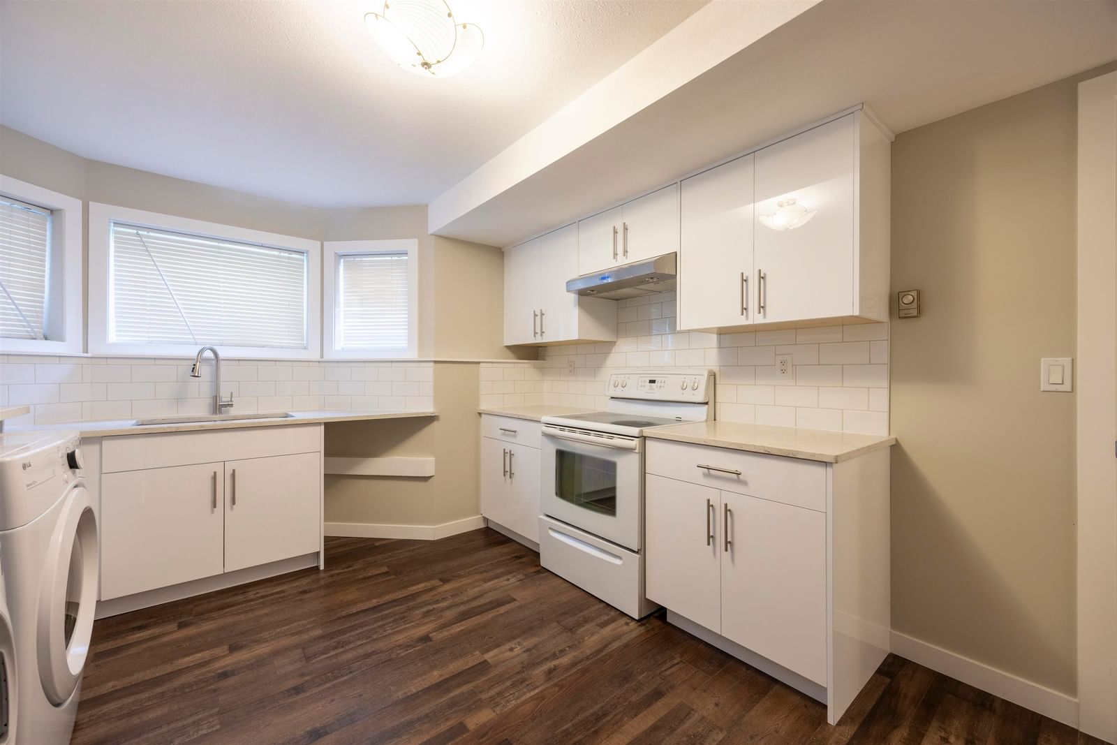 Listing Image 26