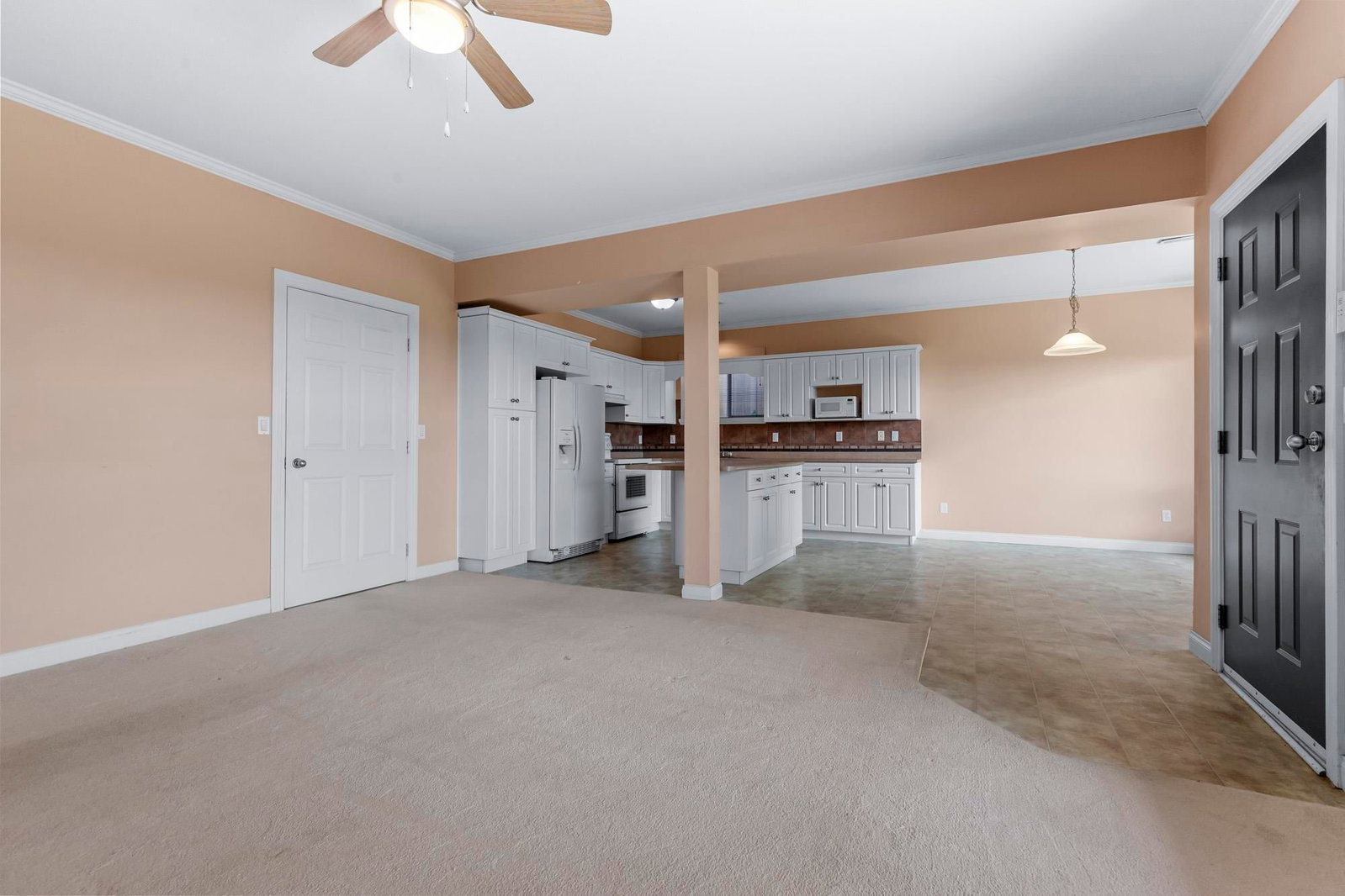 Listing Image 17