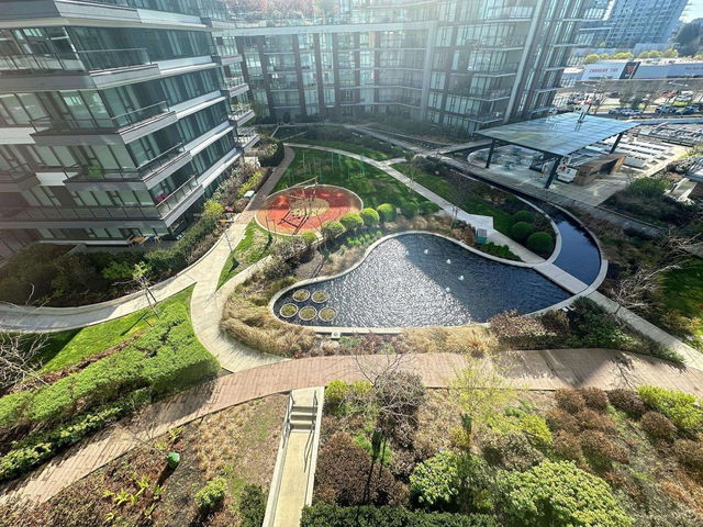 1100 - 3280 Corvette Way