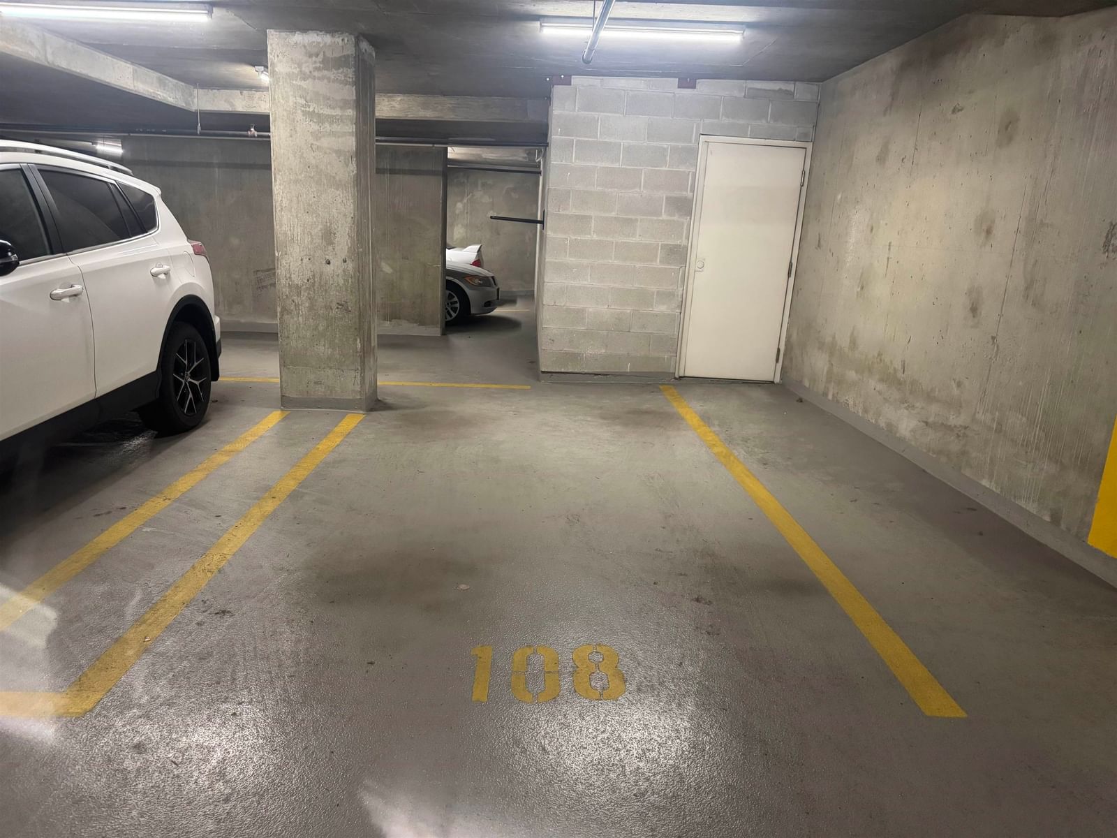 Listing Image 24
