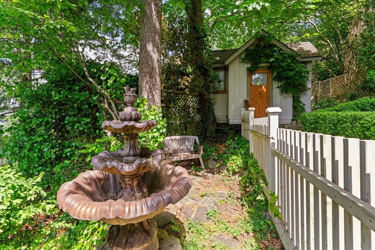 Listing Image 36