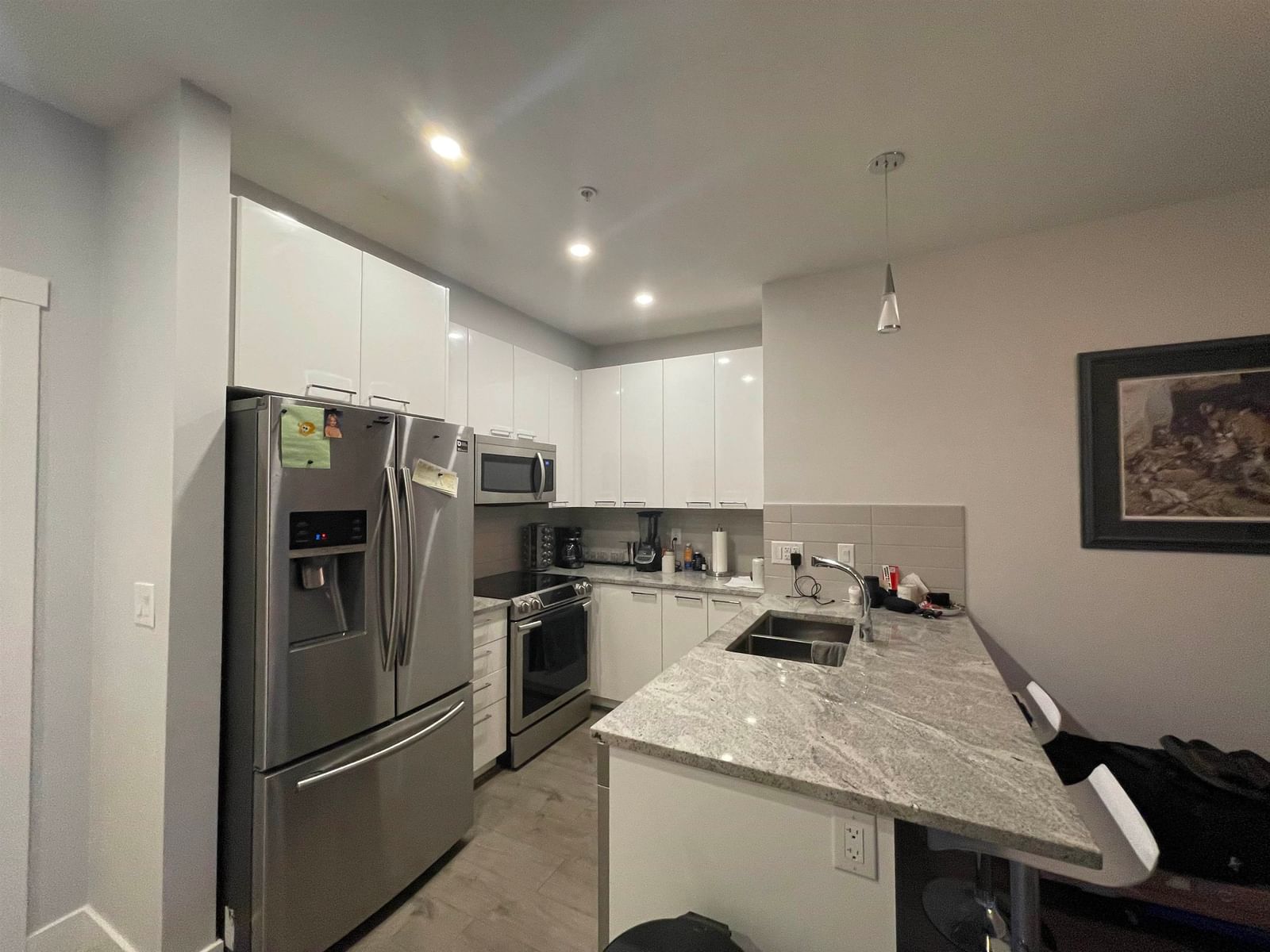 Listing Image 8