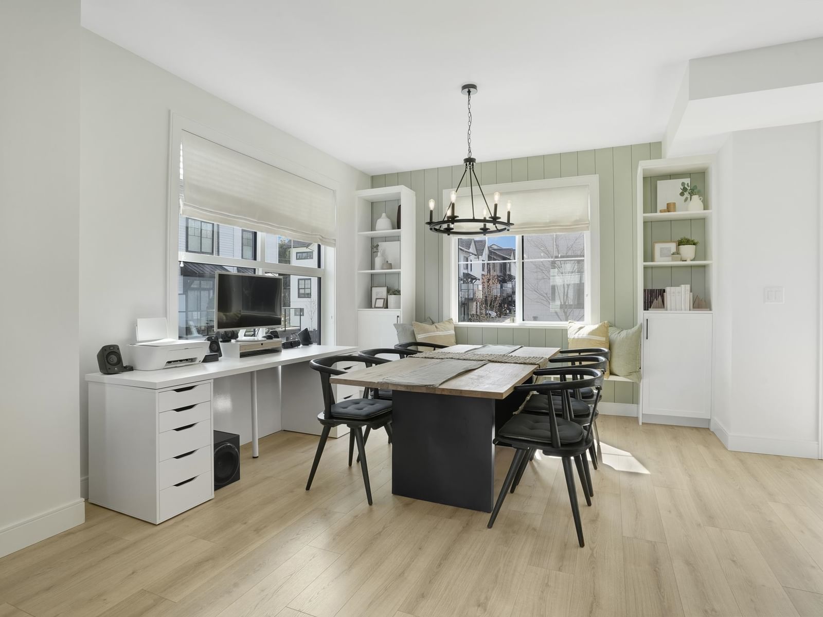 Listing Image 12