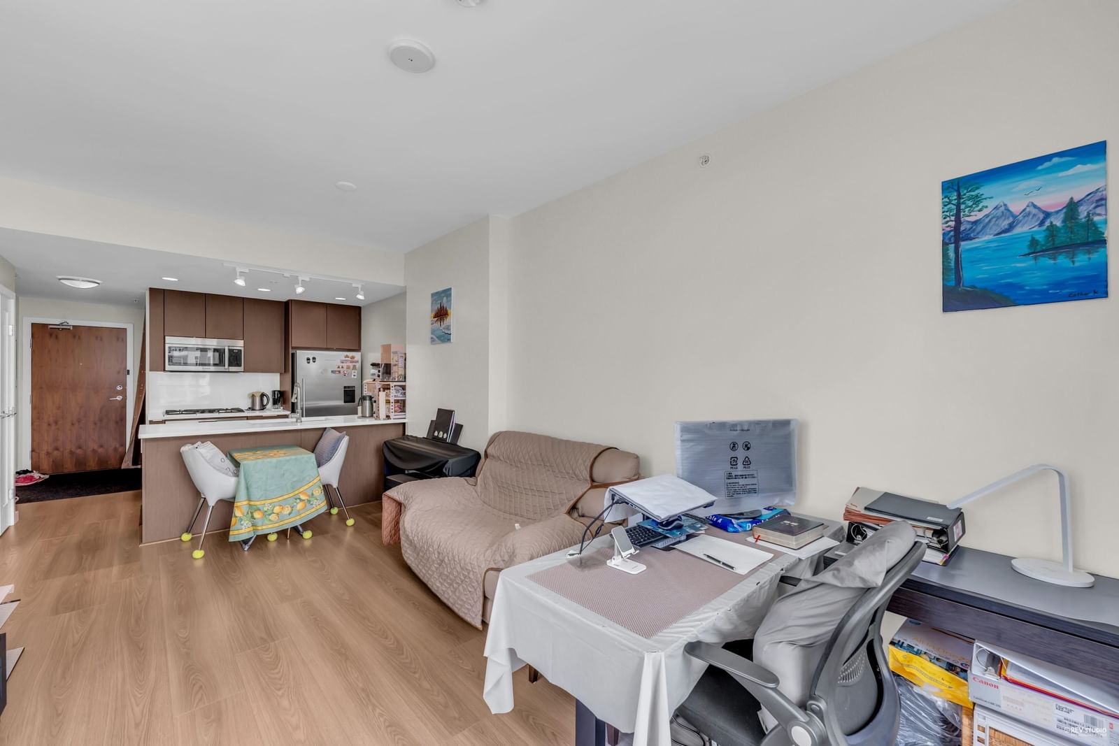 Listing Image 19