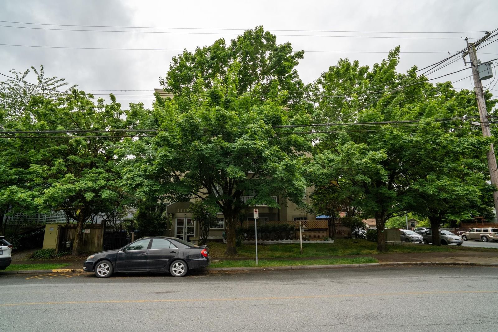Listing Image 16