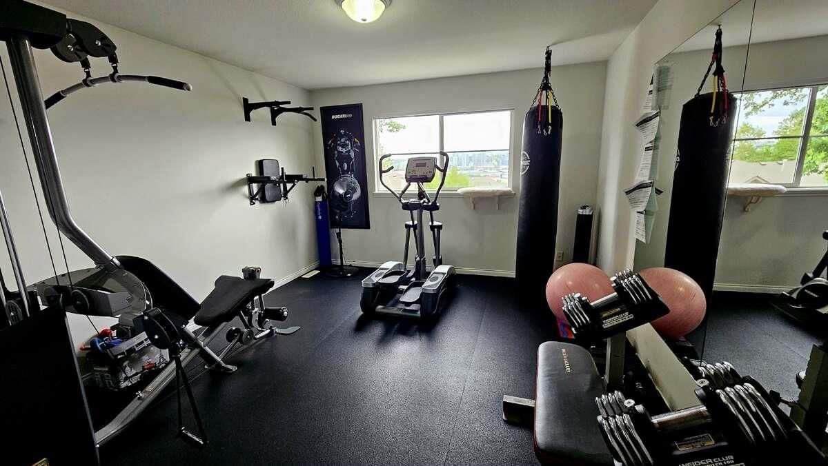 Listing Image 20