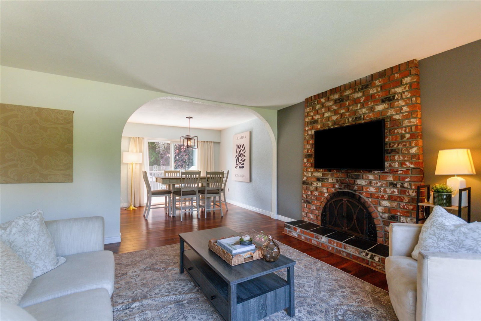 Listing Image 5