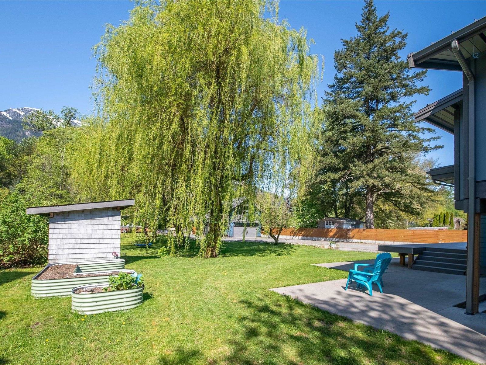 Listing Image 6