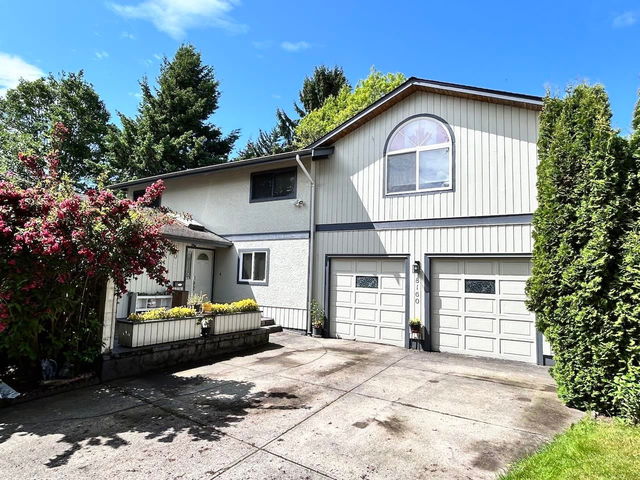 8160 Rosebank Crescent