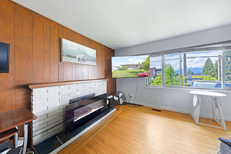 7724 Goodlad Street, Burnaby, V5E 2H6 | Image 3