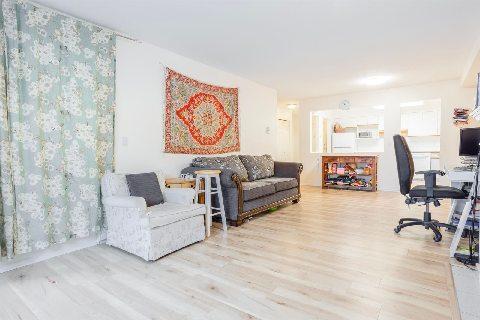 Listing Image 15