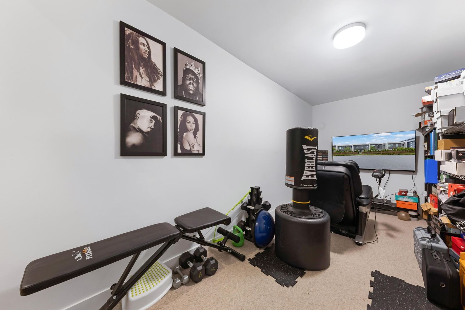 Listing Image 12