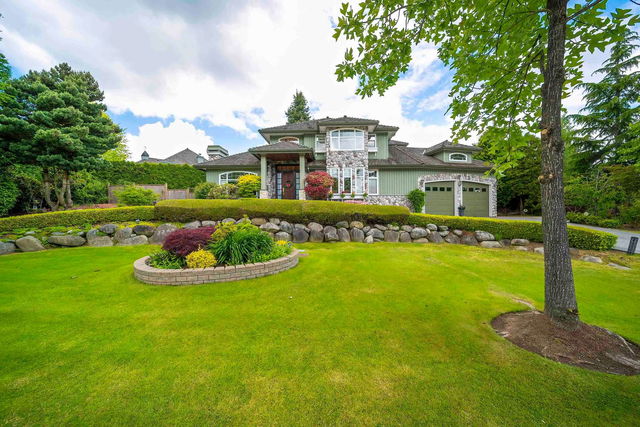 3389 Canterbury Drive