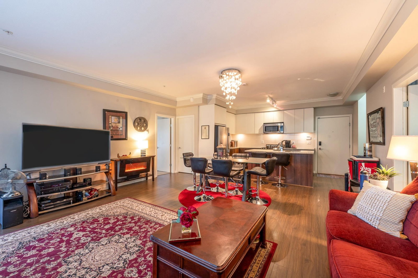 Listing Image 3