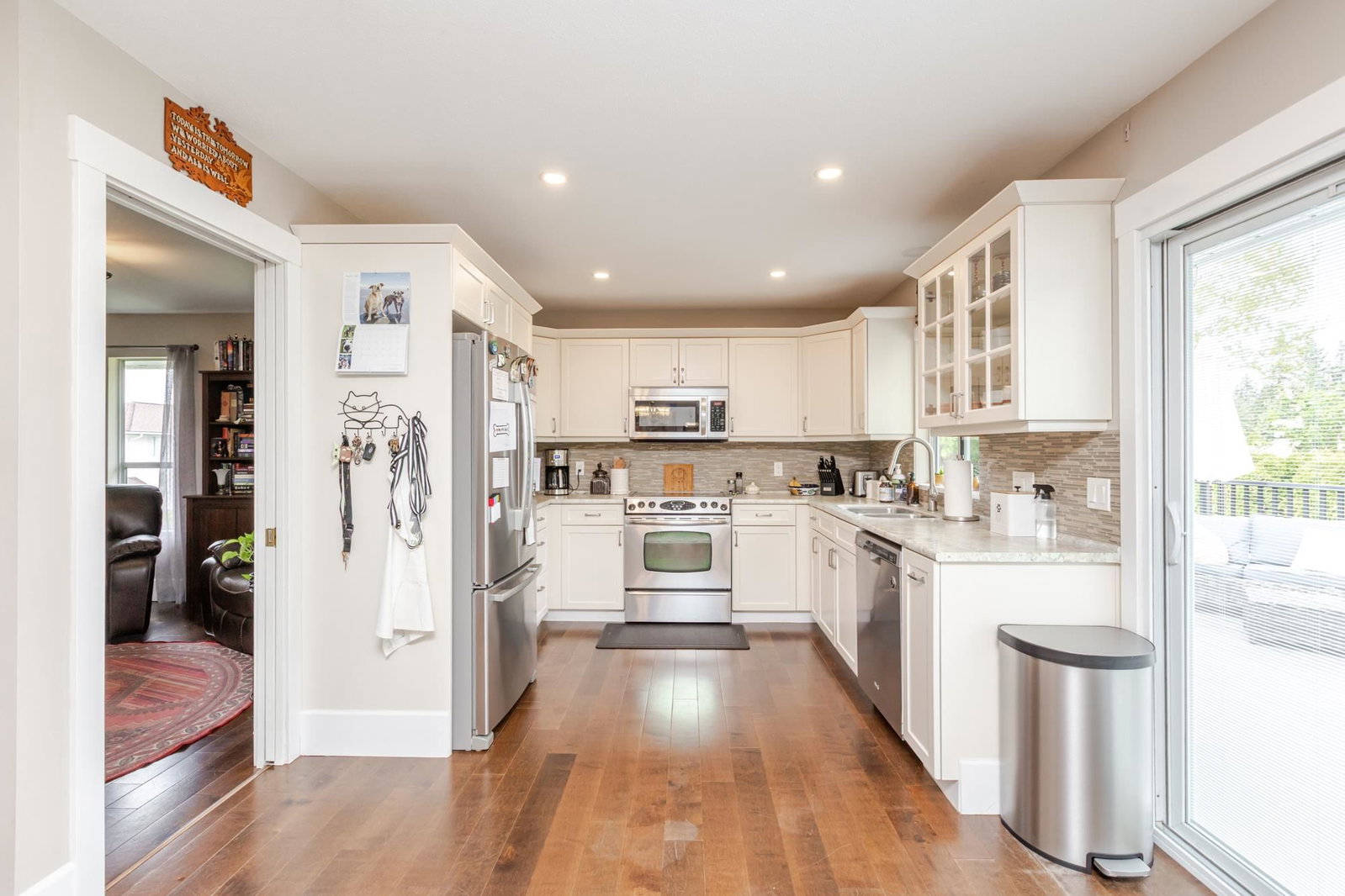 Listing Image 19