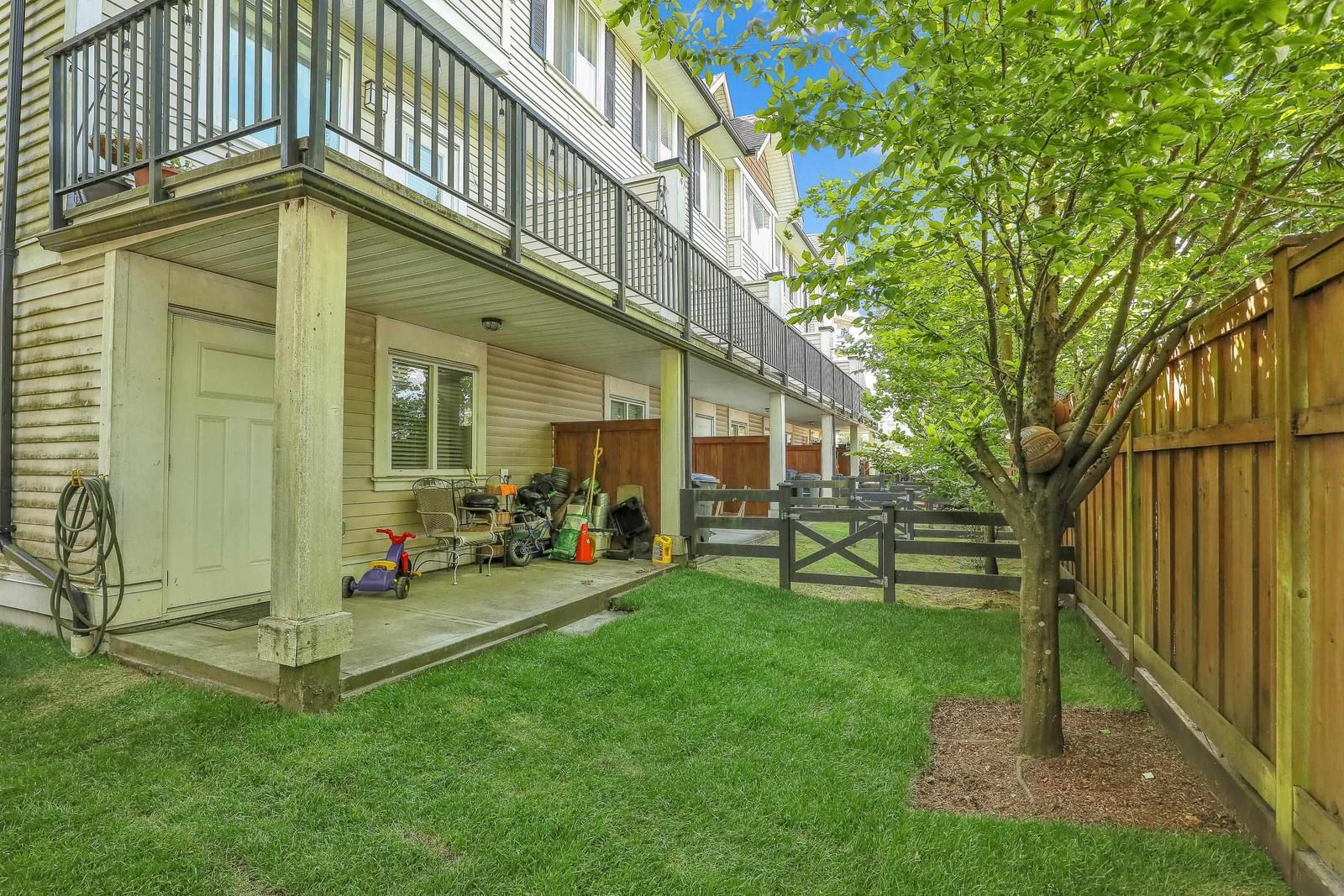 Listing Image 5