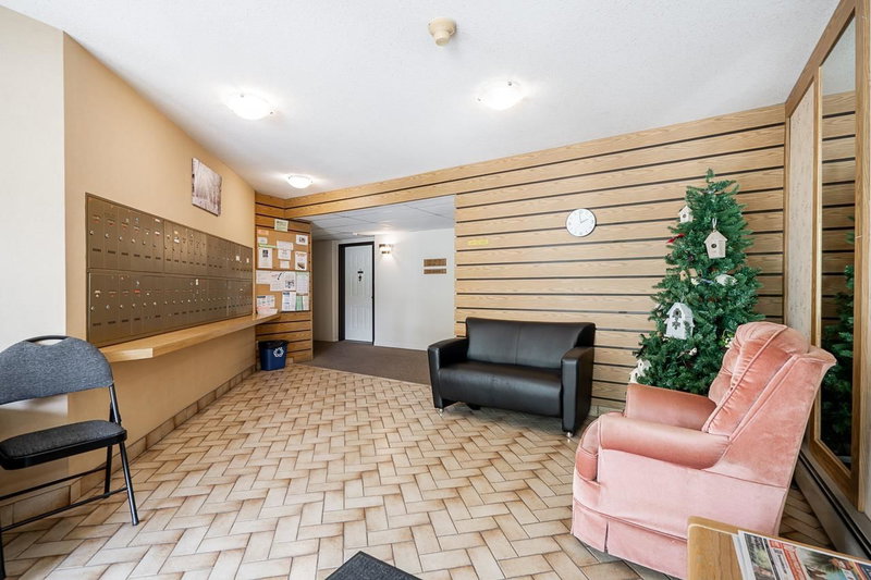 134 - 31955 Old Yale Road, Abbotsford, V2T 4N1 | Image 3