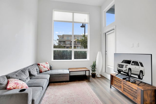 110 - 645 Como Lake Avenue