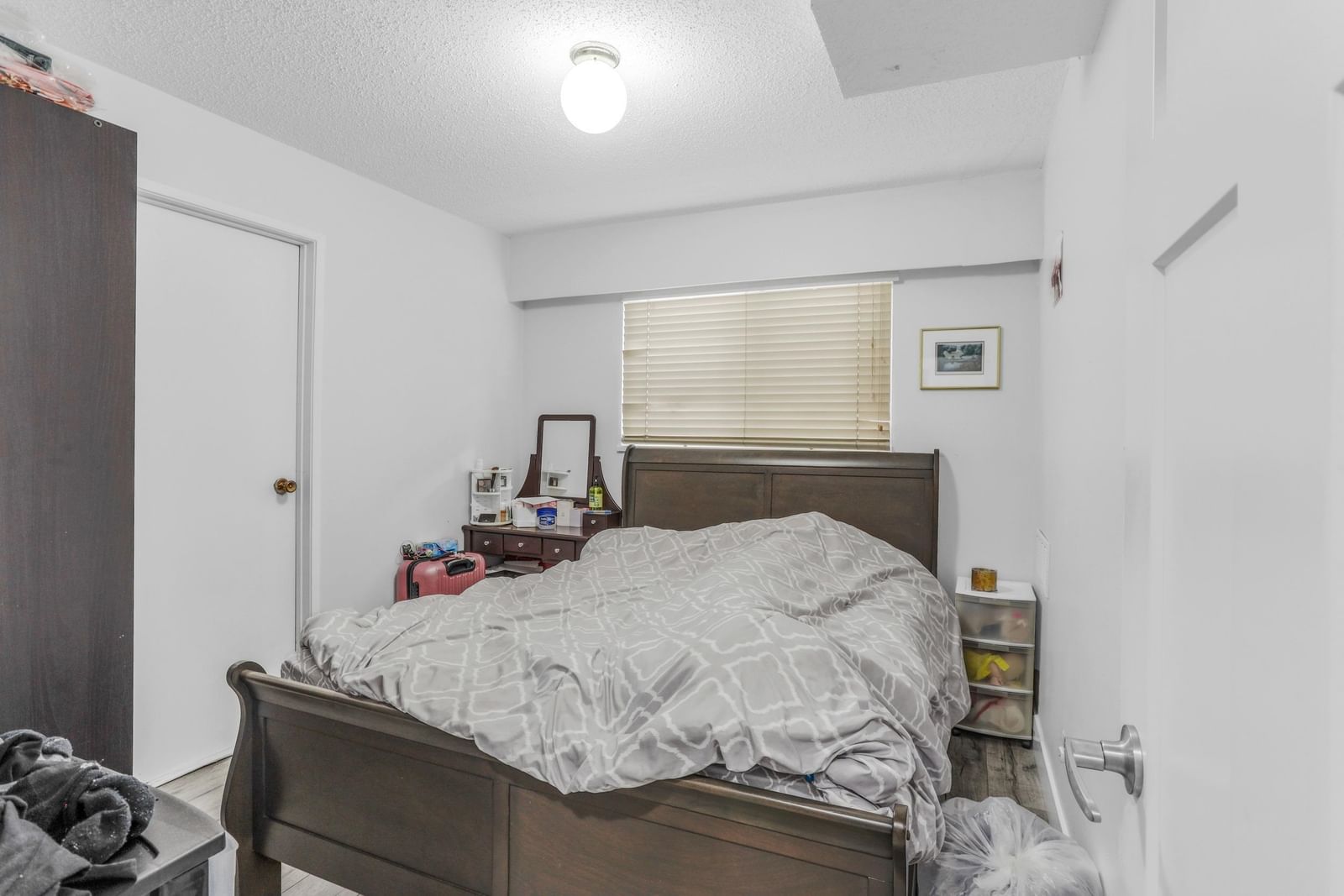 Listing Image 28