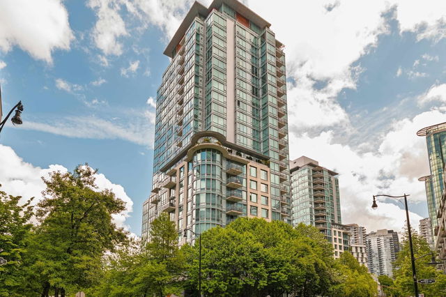 1904 - 590 Nicola Street