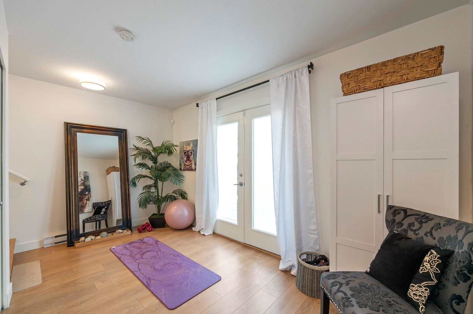 Listing Image 21