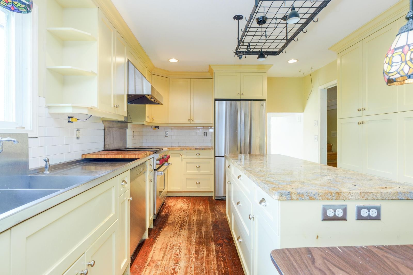 Listing Image 13