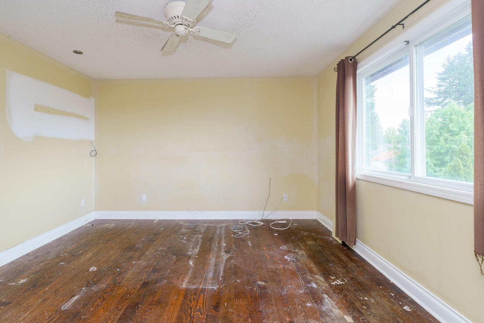 Listing Image 17