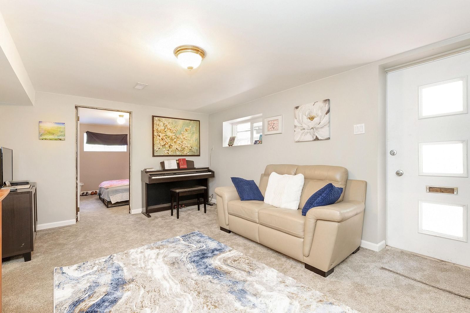 Listing Image 15