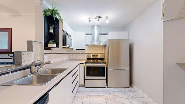 202 - 33887 Marshall Road